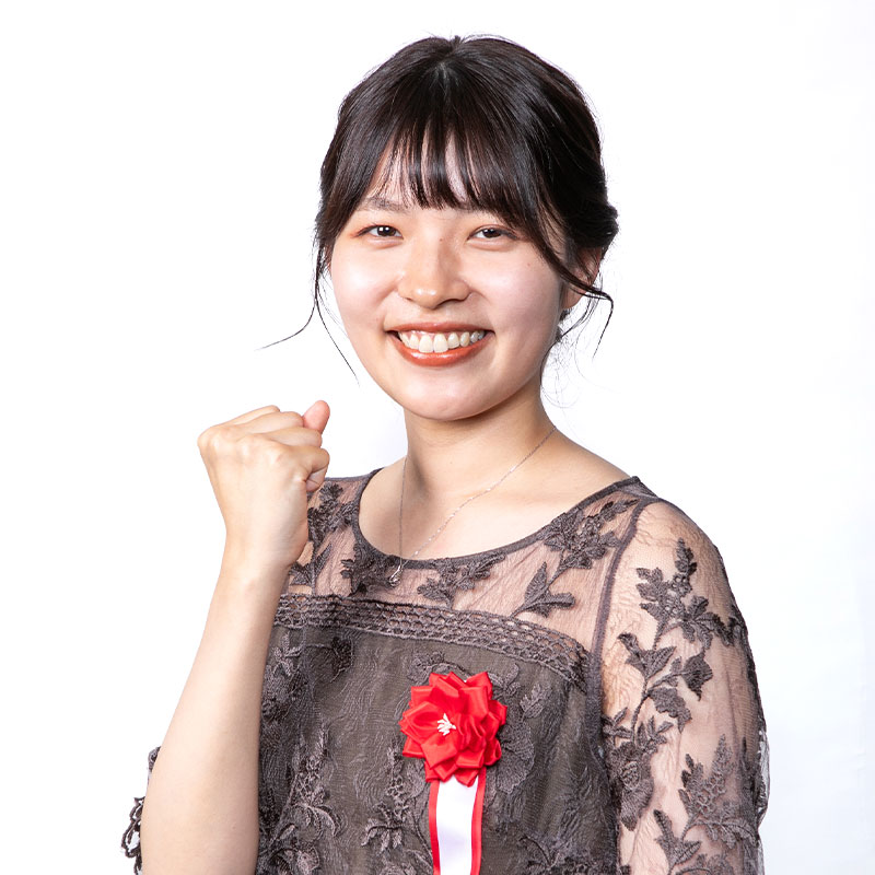 岡崎衣里子さん