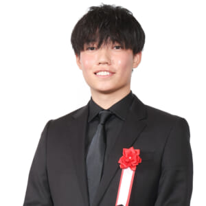 バーチャル校では受講生同士が手元を映して学習しており、オンラインでも対面に近い臨場感で勉強することができました